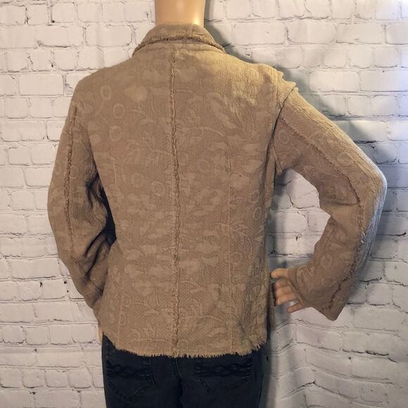 Tianello Beige Blazer With Frayed Seams Styling XS - Picture 6 of 10